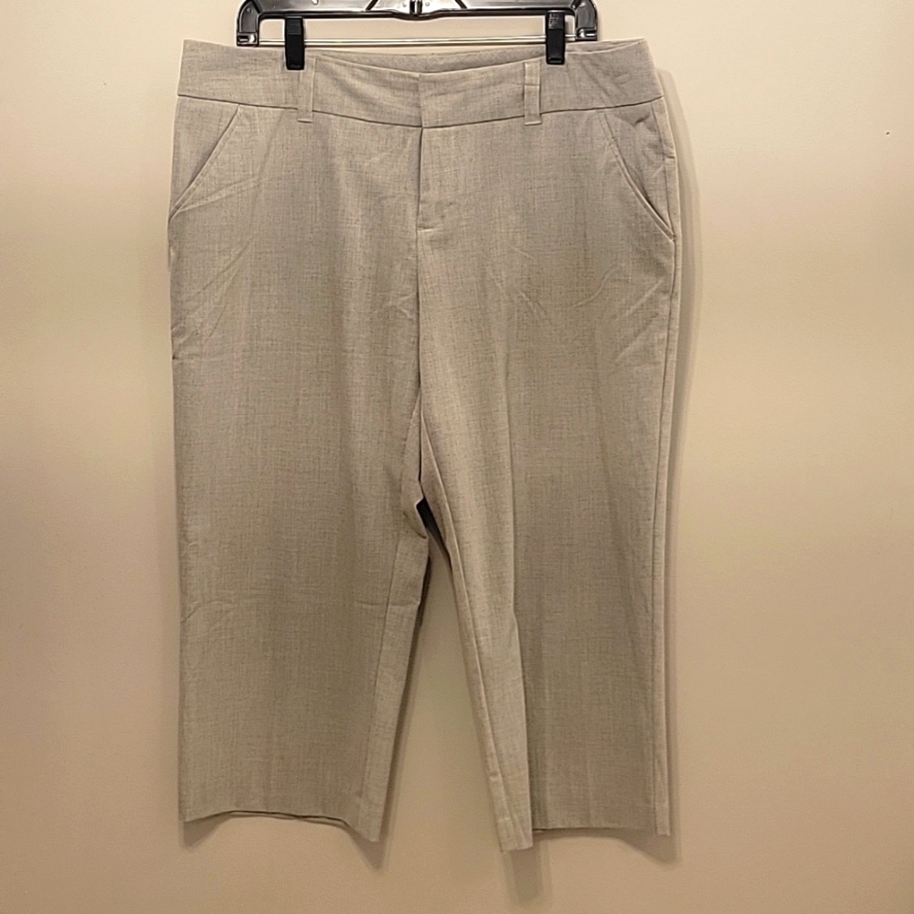 Daisy Fuentes crop women pants size 16 gray